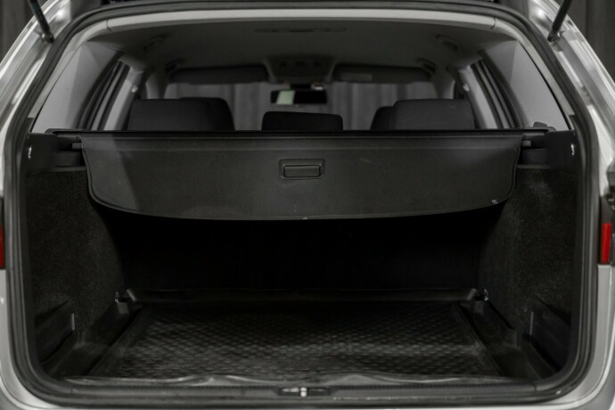 volkswagen-passat-bensin-2010-big-9
