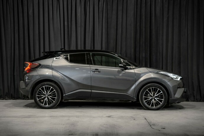 toyota-c-hr-elektrisitetbensin-2018-big-10