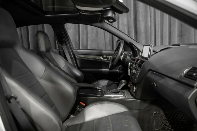 mercedes-benz-c-klasse-bensin-2008-big-25