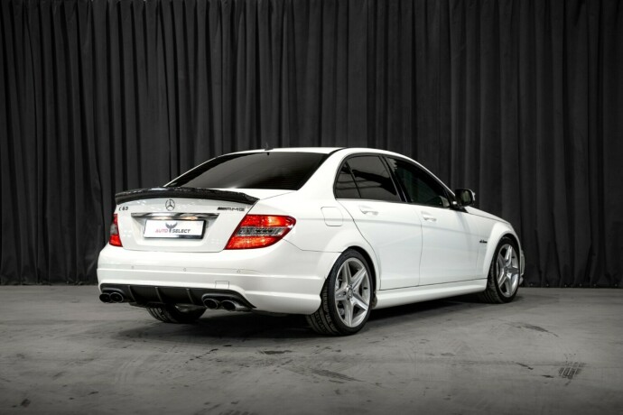 mercedes-benz-c-klasse-bensin-2008-big-15