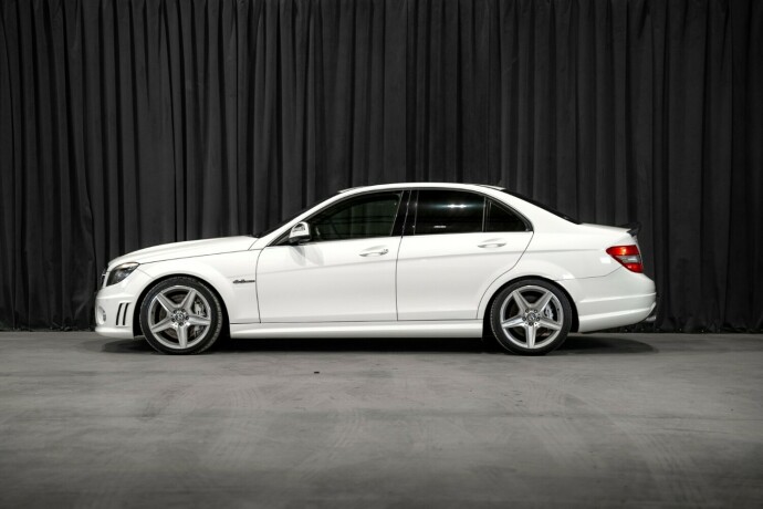 mercedes-benz-c-klasse-bensin-2008-big-7