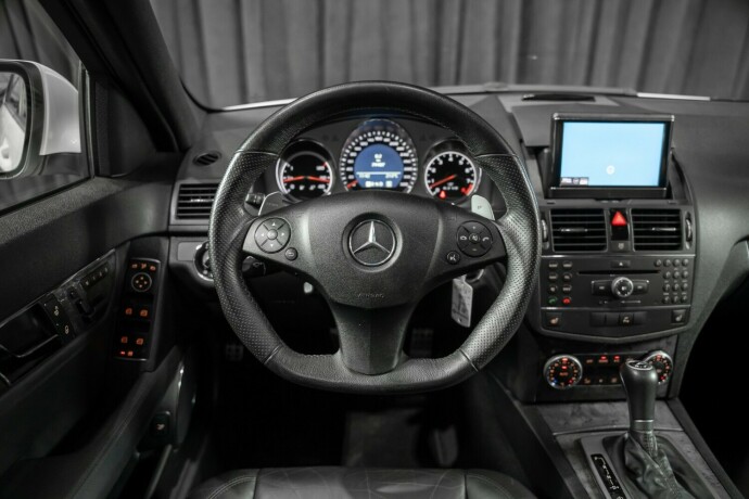 mercedes-benz-c-klasse-bensin-2008-big-37