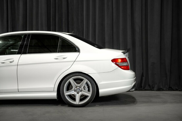 mercedes-benz-c-klasse-bensin-2008-big-9