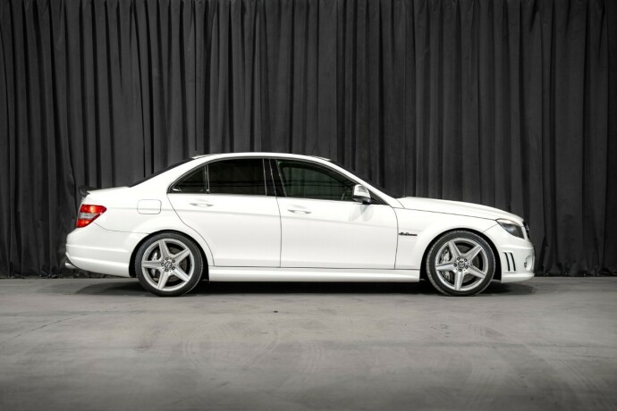 mercedes-benz-c-klasse-bensin-2008-big-16