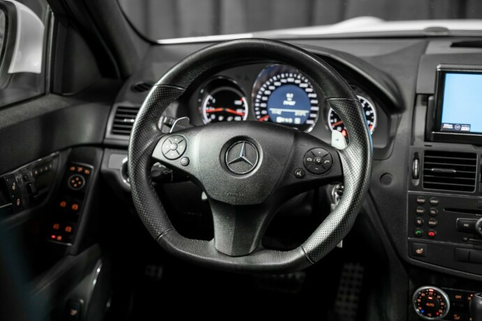 mercedes-benz-c-klasse-bensin-2008-big-44
