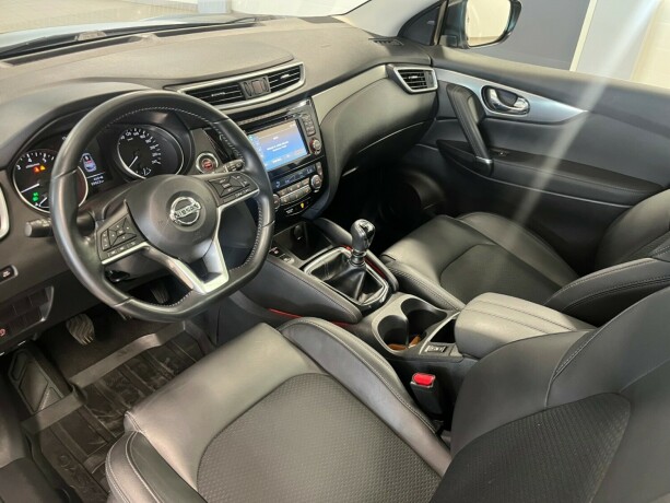 nissan-qashqai-bensin-2017-big-18