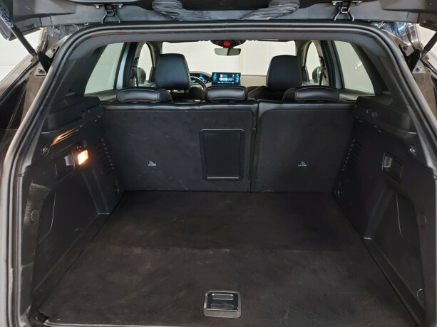 peugeot-3008-elektrisitetbensin-2021-big-25