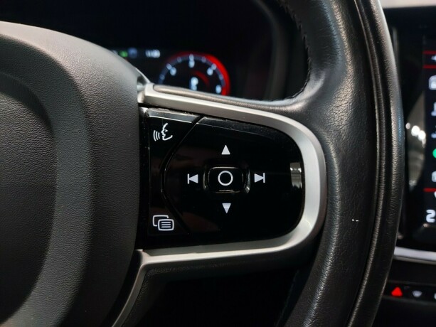 volvo-v60-cross-country-diesel-2020-big-34
