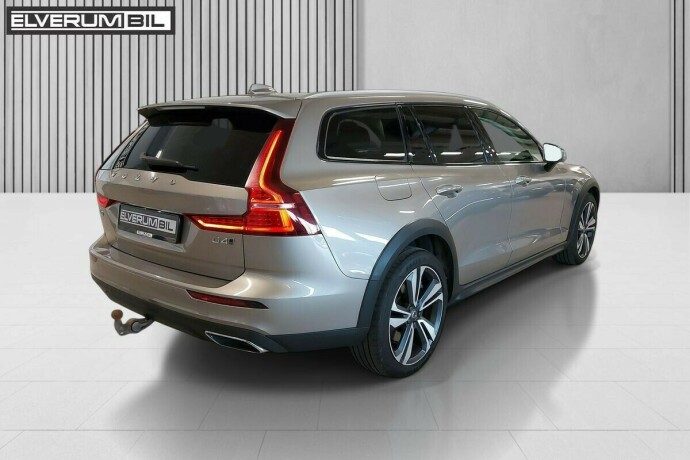 volvo-v60-cross-country-diesel-2020-big-7