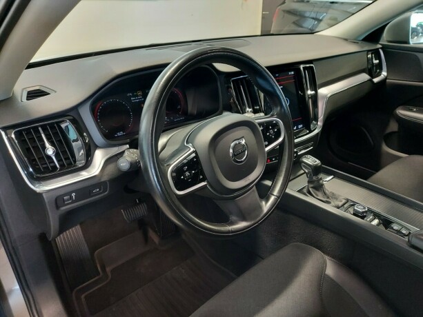 volvo-v60-cross-country-diesel-2020-big-15