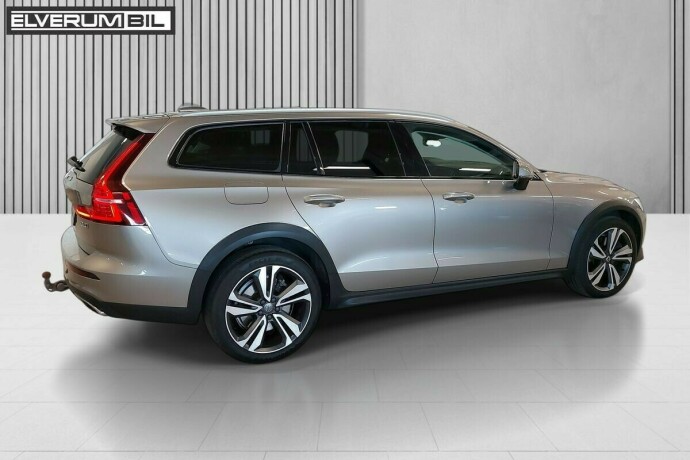 volvo-v60-cross-country-diesel-2020-big-8