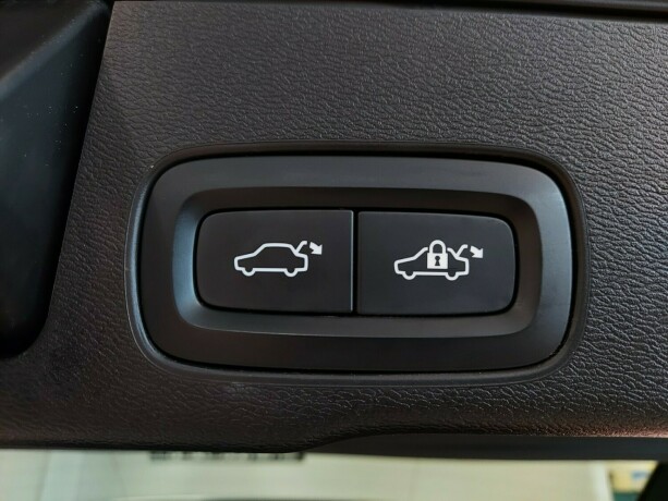 volvo-xc-60-elektrisitetbensin-2020-big-28