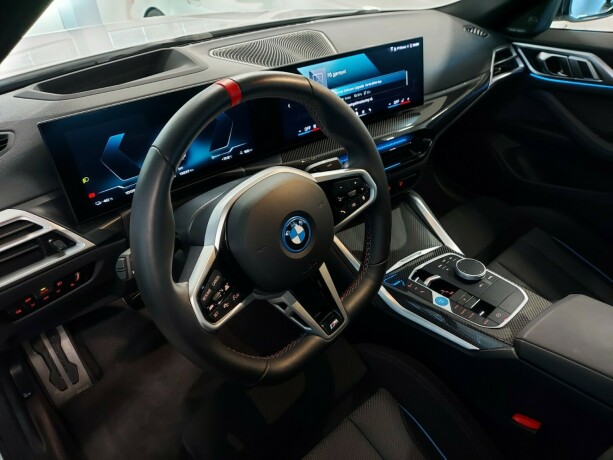bmw-i4-m50-elektrisitet-2025-big-24
