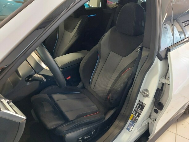 bmw-i4-m50-elektrisitet-2025-big-23