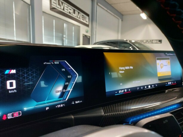 bmw-i4-m50-elektrisitet-2025-big-41