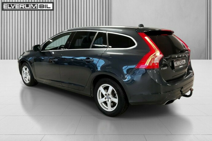 volvo-v60-diesel-2017-big-5