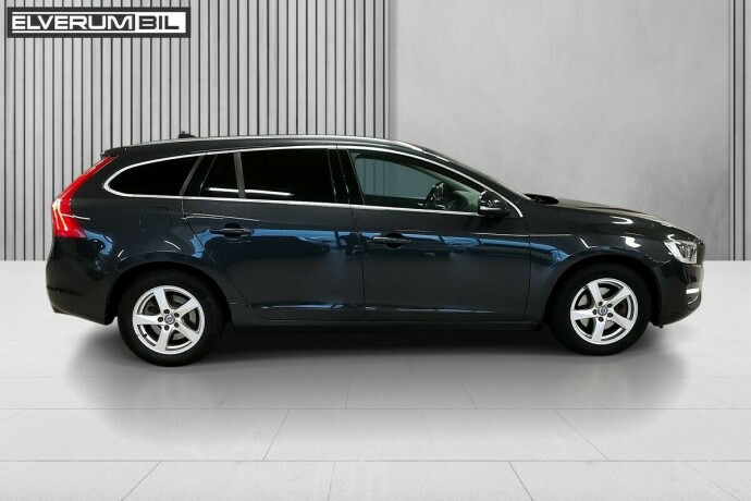 volvo-v60-diesel-2017-big-11