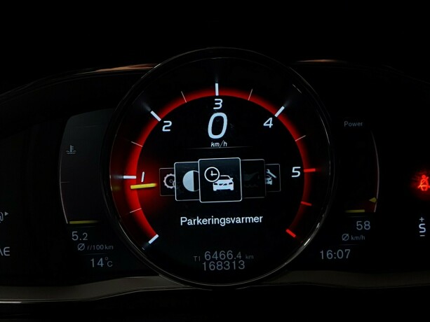 volvo-v60-diesel-2017-big-33