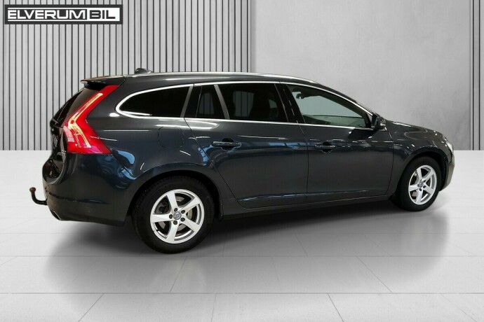 volvo-v60-diesel-2017-big-10