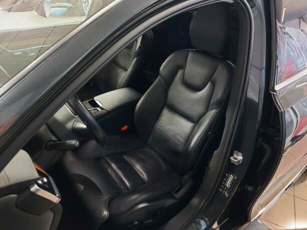 volvo-v90-elektrisitetbensin-2019-big-15