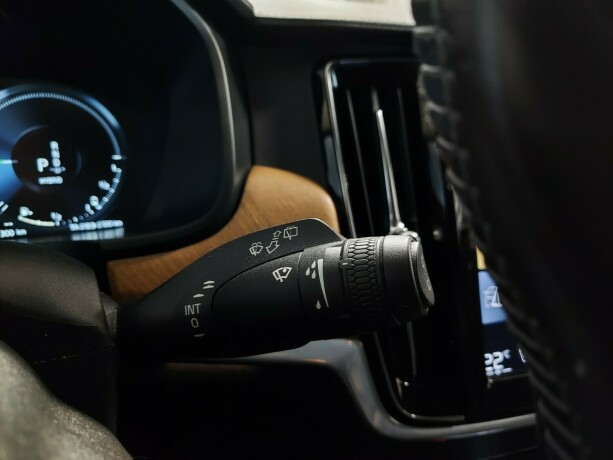volvo-v90-elektrisitetbensin-2019-big-31