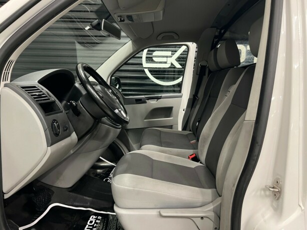 volkswagen-transporter-diesel-2015-big-12