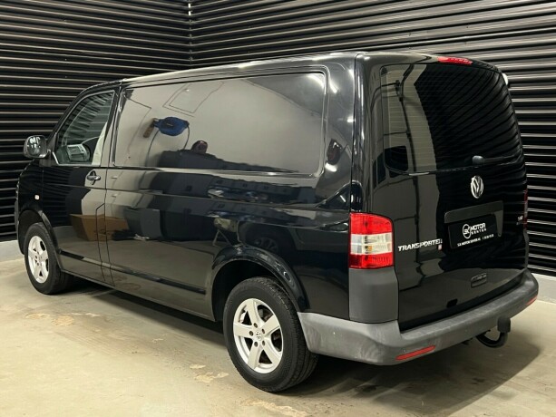 volkswagen-transporter-diesel-2013-big-1