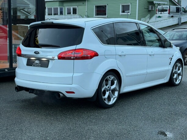 ford-s-max-diesel-2011-big-4