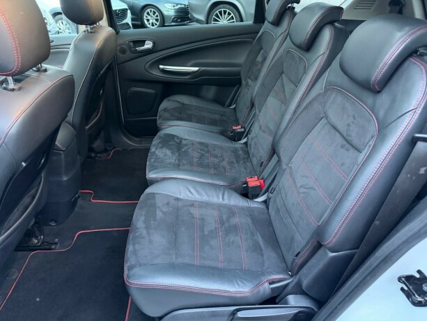 ford-s-max-diesel-2011-big-15