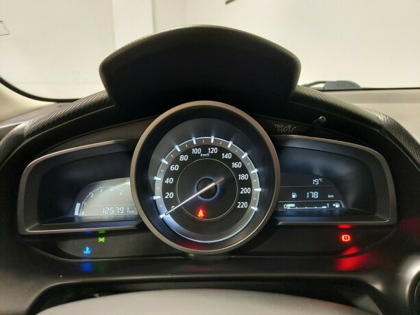 mazda-cx-3-diesel-2015-big-27