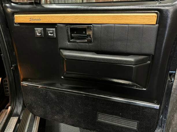 chevrolet-silverado-diesel-1988-big-35