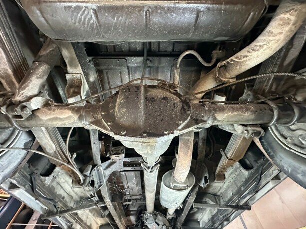 chevrolet-silverado-diesel-1988-big-55