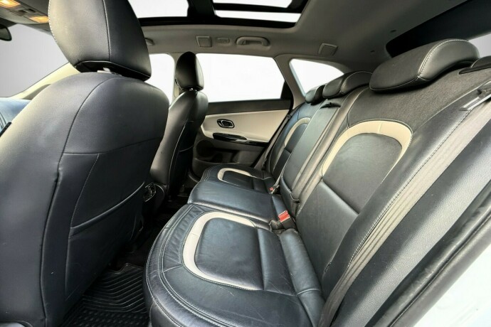 kia-cee039d-bensin-2013-big-39