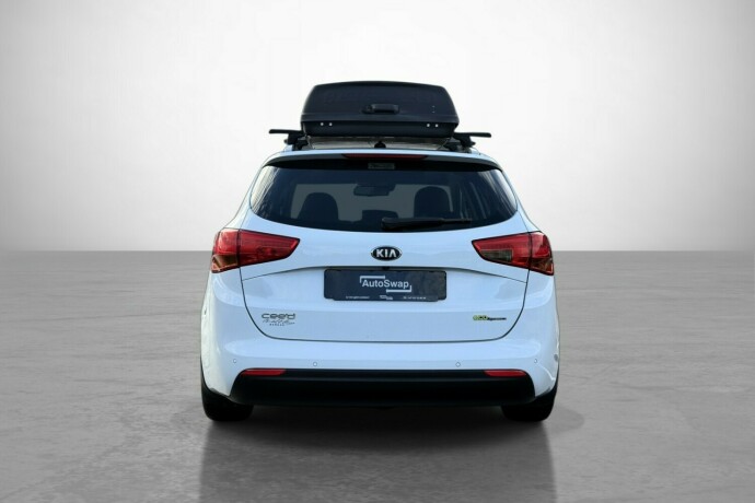 kia-cee039d-bensin-2013-big-11