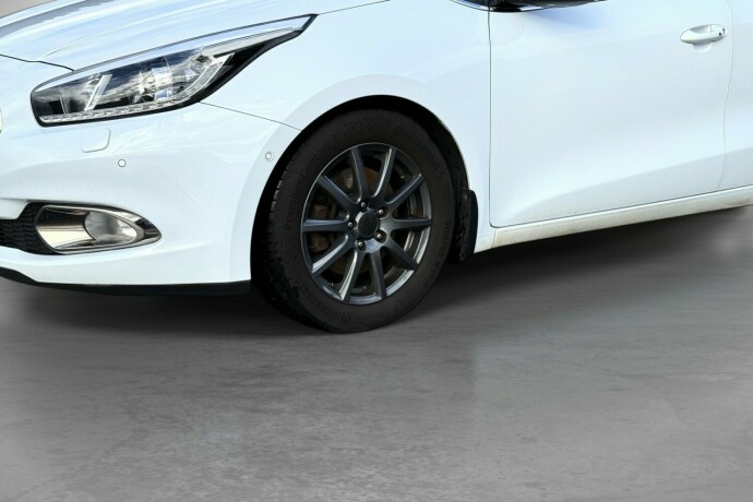 kia-cee039d-bensin-2013-big-3