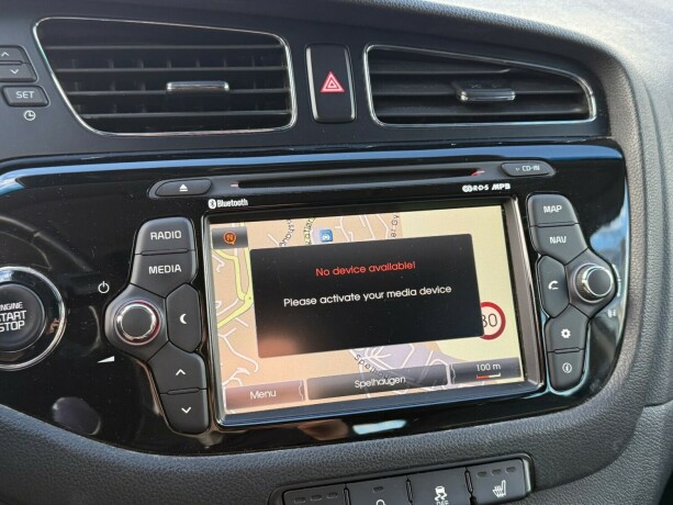 kia-cee039d-bensin-2013-big-36