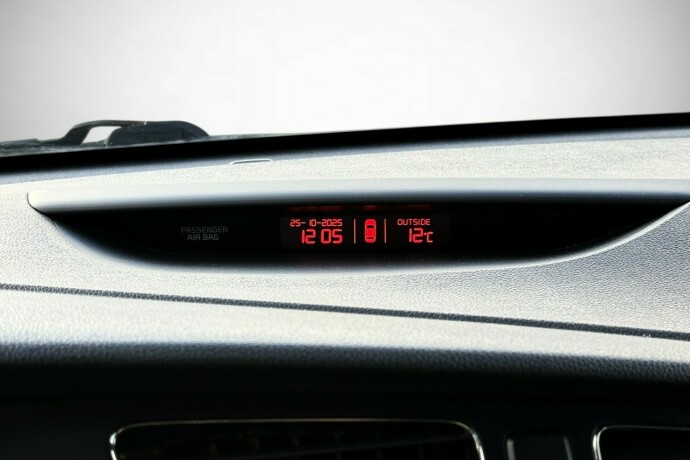 kia-cee039d-bensin-2013-big-37