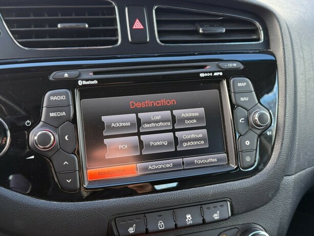 kia-cee039d-bensin-2013-big-34