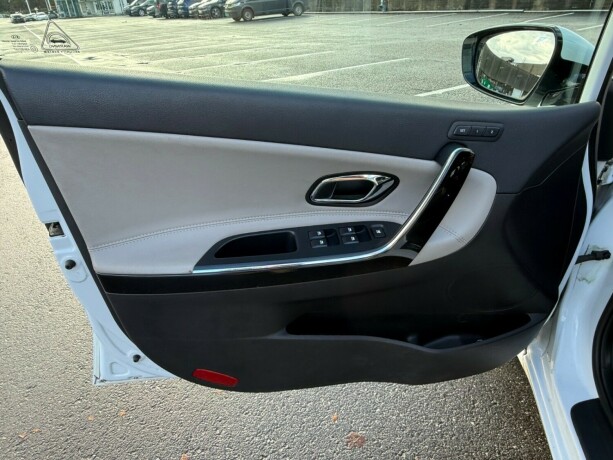 kia-cee039d-bensin-2013-big-18