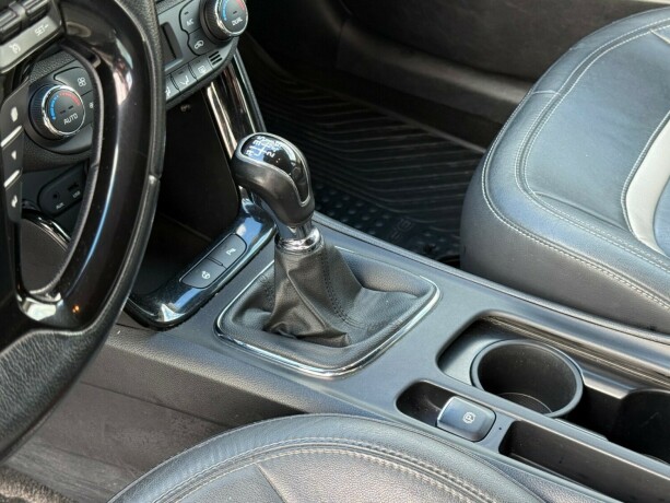 kia-cee039d-bensin-2013-big-25