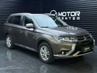 Mitsubishi | Outlander | Elektrisitet+bensin | 2017