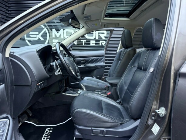 mitsubishi-outlander-elektrisitetbensin-2017-big-24