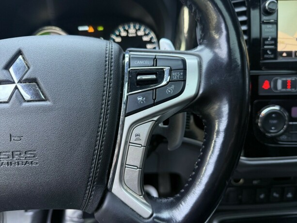 mitsubishi-outlander-elektrisitetbensin-2017-big-13