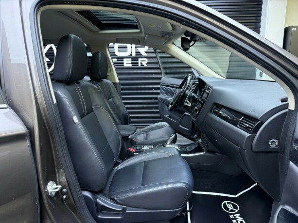 mitsubishi-outlander-elektrisitetbensin-2017-big-25