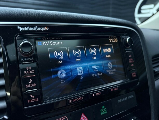 mitsubishi-outlander-elektrisitetbensin-2017-big-17