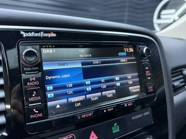 mitsubishi-outlander-elektrisitetbensin-2017-big-19