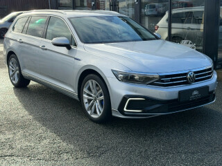 Volkswagen | Passat | Elektrisitet+bensin | 2021