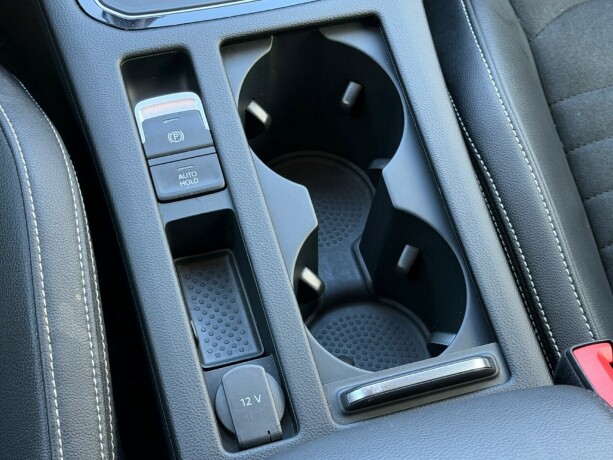 volkswagen-passat-elektrisitetbensin-2021-big-12