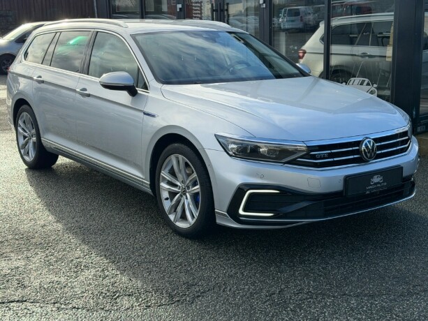 volkswagen-passat-elektrisitetbensin-2021-big-0