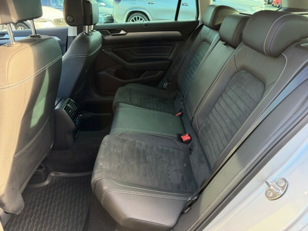 volkswagen-passat-elektrisitetbensin-2021-big-16